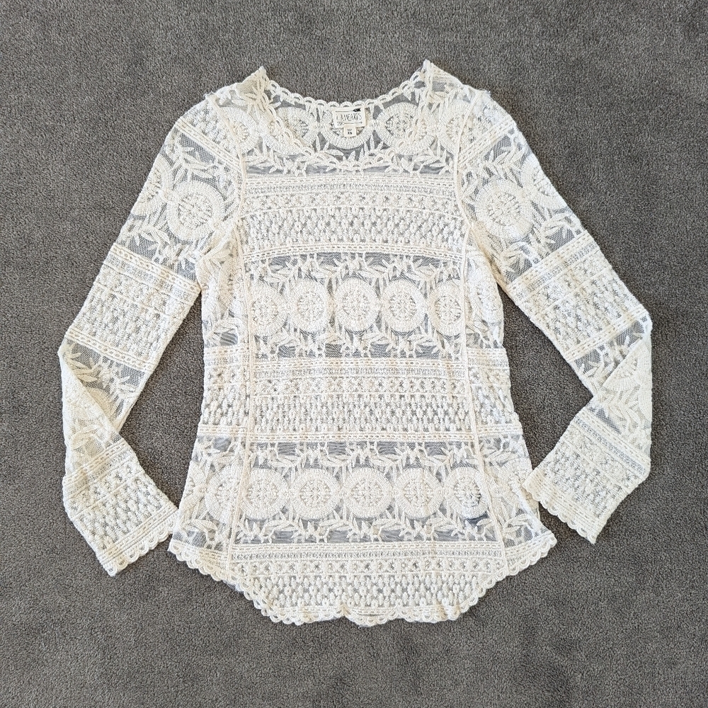 L.A. Hearts Women's Lace Sheer Blouse Size XS Cream Romantic Scallop Hem